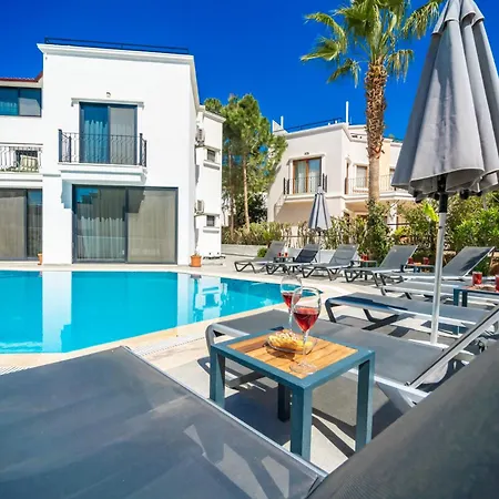 Villa Spacious & Private 4-bedroom With Sea Views, Centrally Located Kas